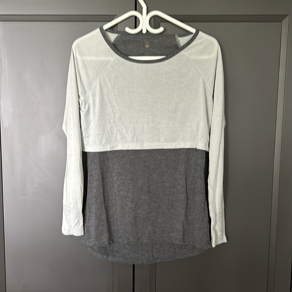 Balance Collection Double Layer Yoga top- Size L - Picture 3 of 10